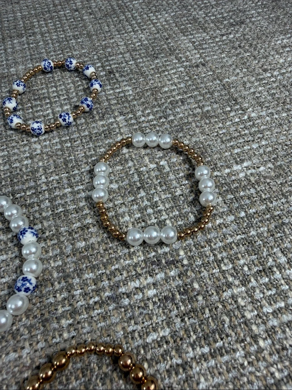Beaded Stretch Bracelet Set - Gold, White, Blue flowers